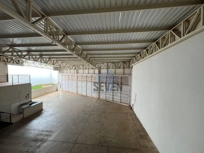 Galpão para Locação no Centro de Bauru  Amplo Espaço e Localização Estratégica