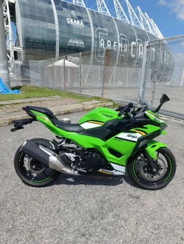 Kawasaki Ninja 500 SE (Estado de Zero) | Apenas 2.300 km | Pronta Entrega!