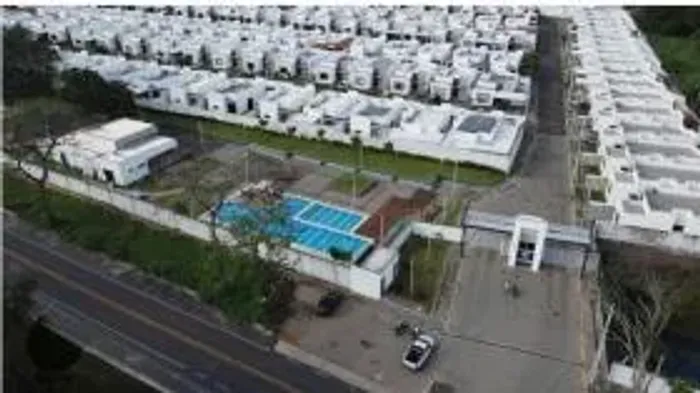 Excelente Casa/Condomínio a venda em TERESINA