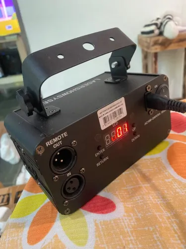 Vendo Máquina de fumaça + Luz de laser
