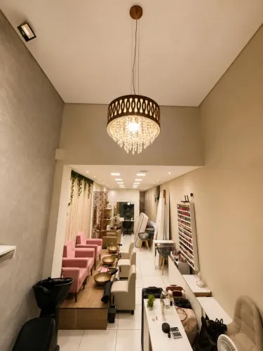 Lustre colonial europeu Coliseu