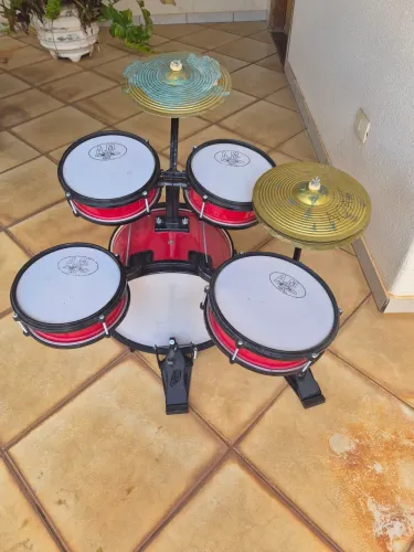 Bateria  infantil 
