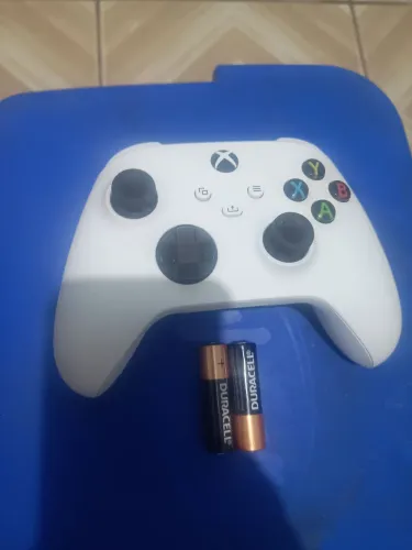 Controle pra Xbox séries extremamente novo sem drift