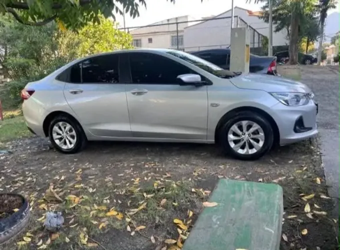 Chevrolet Onix Plus LT 1.0 12V TB Flex Aut. 4P 2020