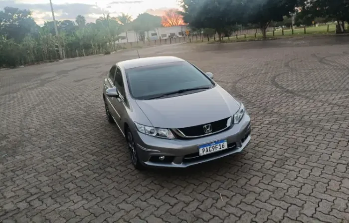 Honda Civic Sedan LXR 2.0 Flexone 16V Aut. 4P 2016