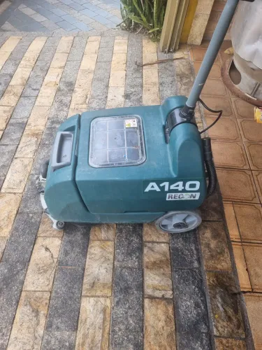 Lavadora de Pisos ALFA TENNANT A 140 - Ótimo Eatado - tenho vídeo funcionando.