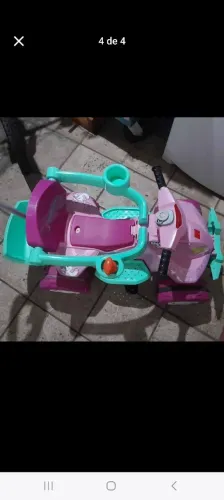 Quadriciclo para menina ótima