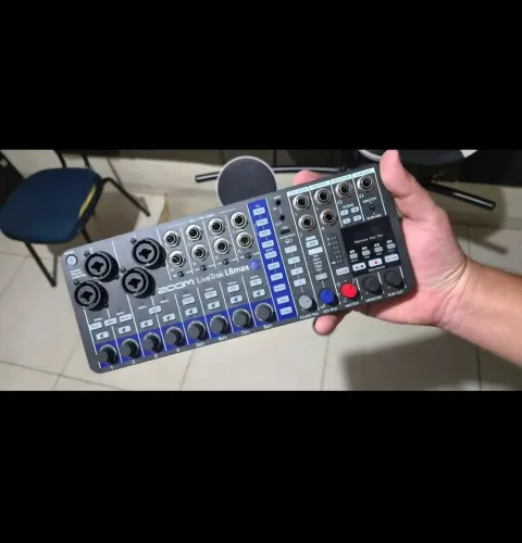 Zoom l6 max