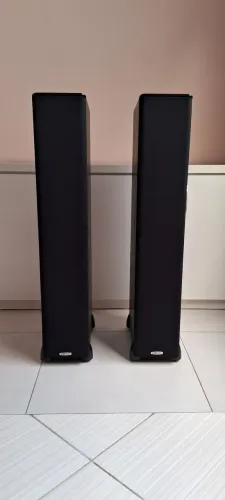 Caixas torres Polkaudio TSI400 