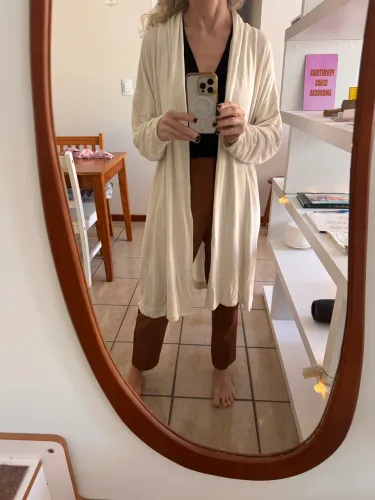 Veste off white manga longa mídia size