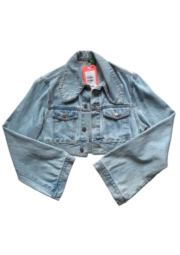 Jaqueta jeans cropped farm (nunca usada, com etiqueta)