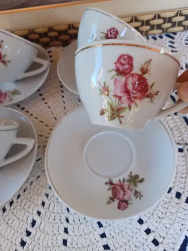Xícaras de chá porcelana pozzani