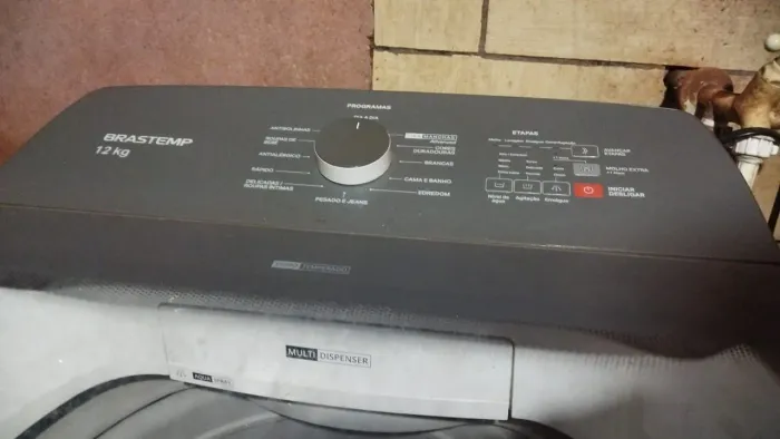 Vendo máquina Brastemp 12kg em ótimo estado