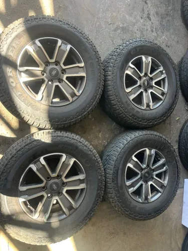 Rodas aro 17 Ford ranger xlt + pneus 99% comforser
