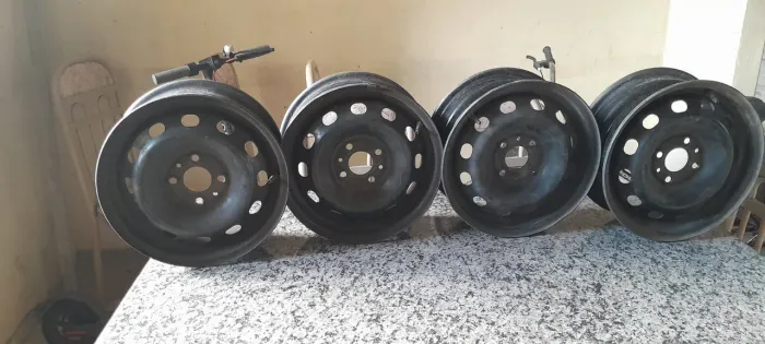 4 rodas aro 14
