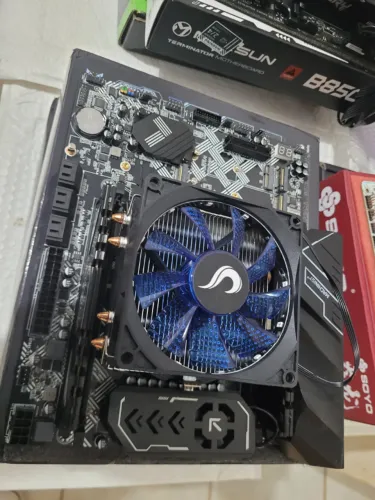 Kit Xeon Completo (Xeon E5-2680 v4 + Machinist V9S + Air Cooler + Memória)