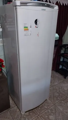 Vendo Geladeira Cônsul 295 litros frost free