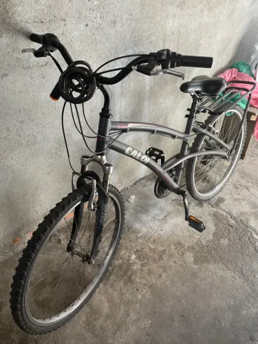 bicicleta Caloi 400 Lazer cinza com aro 26