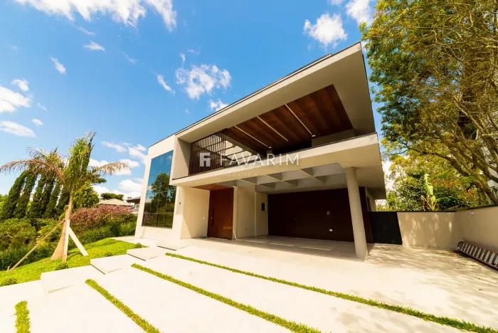 Casa alto padrão em condomínio Campo Comprido - Referência 204 PF