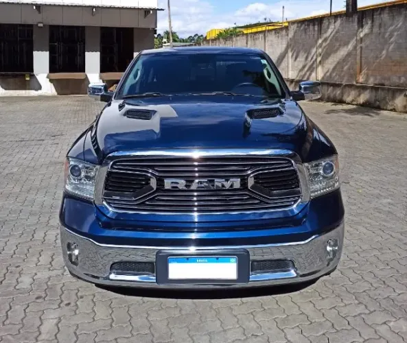 Ram Classic Laramie 5.7 V8 16V Gasolina 4X4 Aut. 2022
