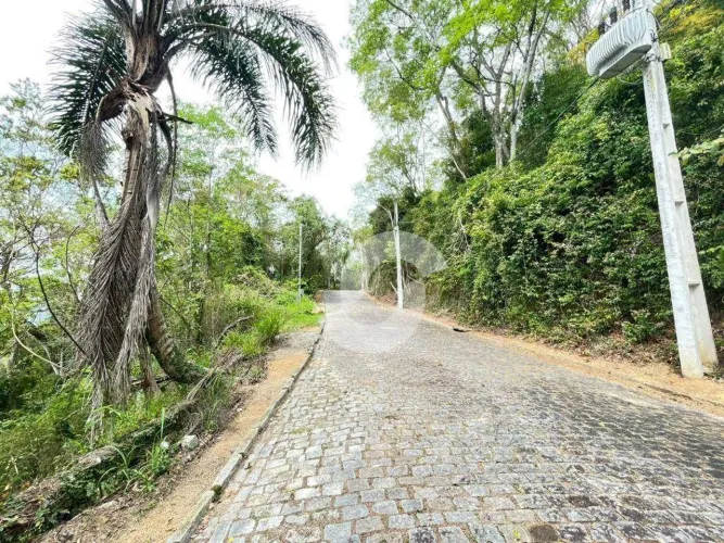 Terreno à venda, 1080 m² por R$ 130.000,00 - Vila Progresso - Niterói/RJ