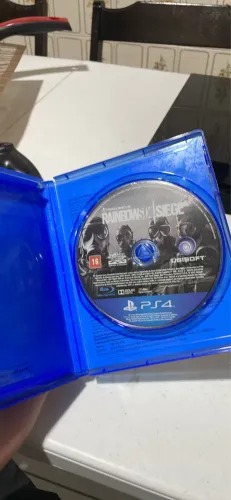 Ps4 2 controles e 1 jogo 