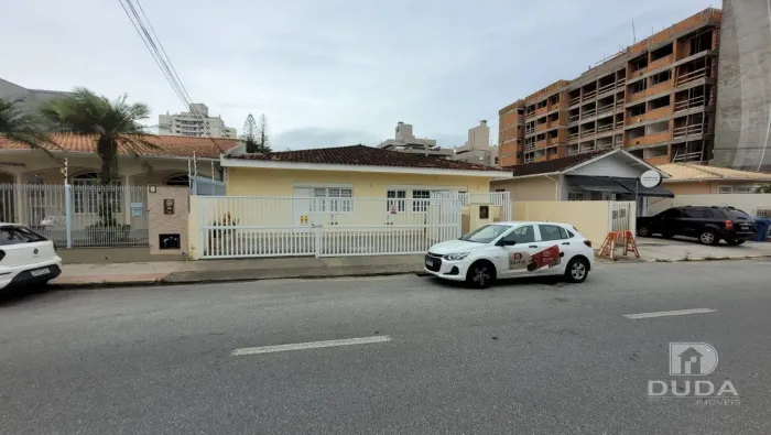 Kitnet mobiliada - Trindade