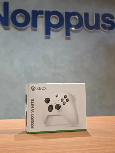 Controle Sem Fio Xbox Wireless Controller - Robot White