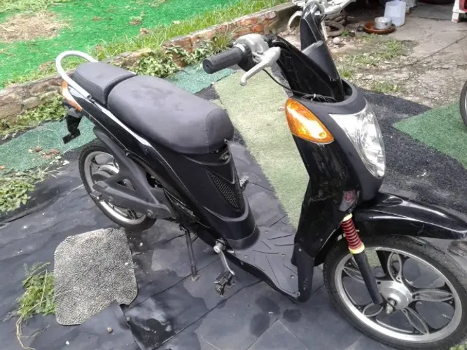 Bicicleta Scooter Eletrica Panzzy 500W 48V perfeita .
