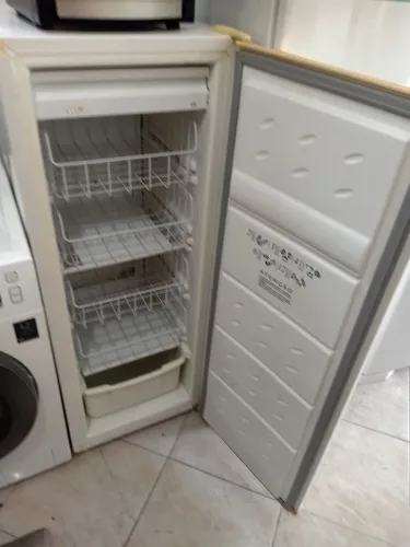 Vendo freezer consul em perfeito estado de conservação