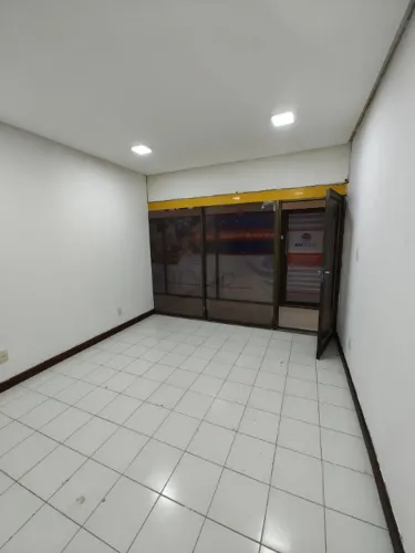 PONTO COMERCIAL em SALVADOR - BA, PITUBA