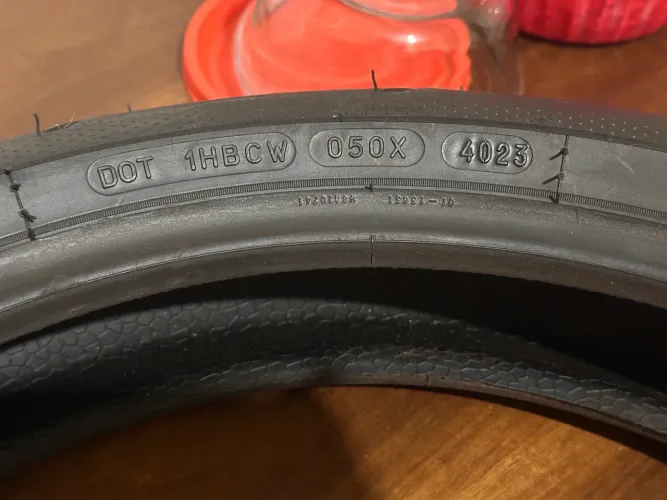 Pneu Dianteiro 120/70-17 Power 6 Michelin (NOVO)