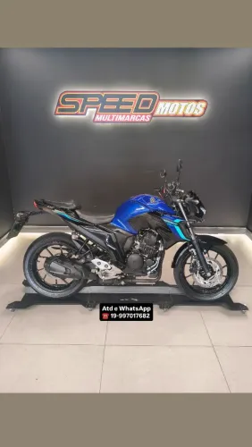 Yamaha FZ 250