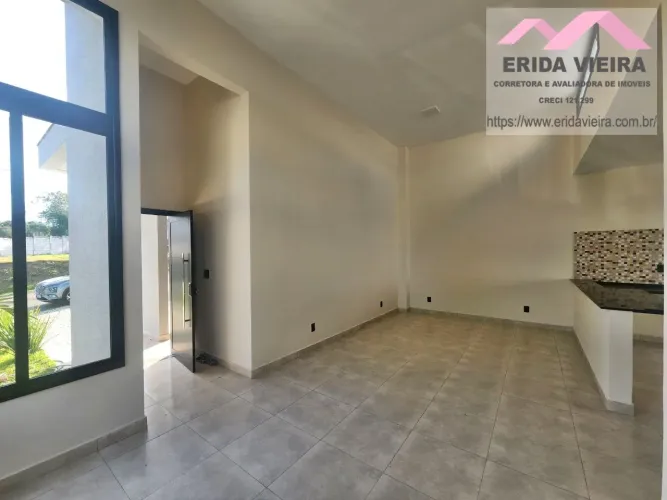 Casa para venda no condomínio Residencial Vila Romana em Pindamonhangaba-SP.