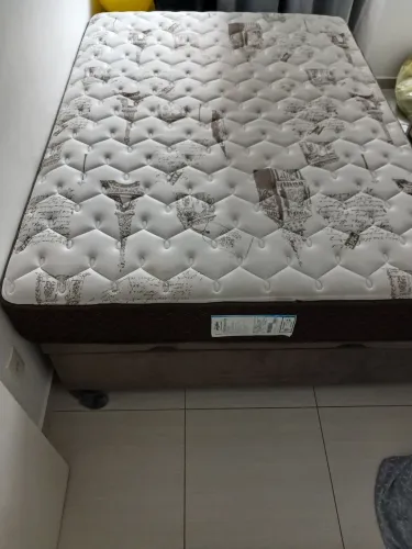 Cama box casal com baú colchão semi novo