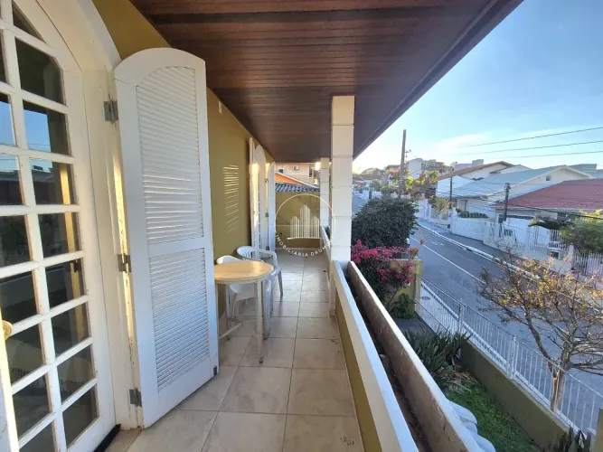 Casa 3 Quartos com 1 Suíte e 250m² - Canto