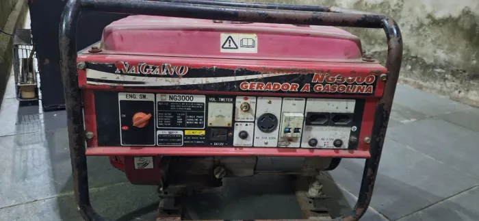 Gerador bifasico NG3000 ótimo estado 110w e 220w