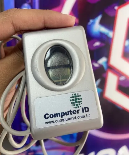 leitor de impressão digital biométrico da marca Computer ID.