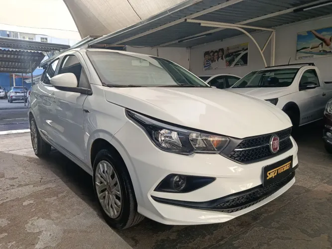 Fiat Cronos Drive 1.3 8V Flex 2012