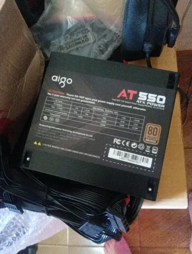 Fonte aigo 550w