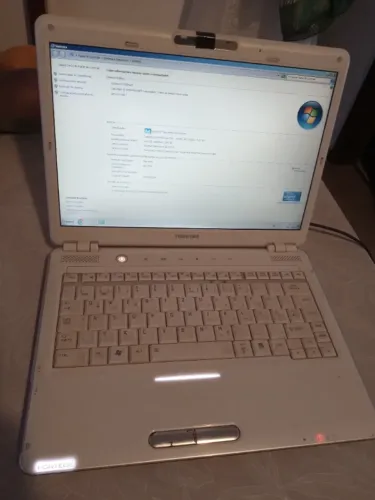 Notebook Toshiba Core 2 Duo (Branco)