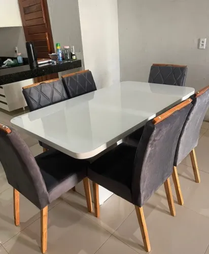 Mesa de jantar na promoção 6 cadeiras