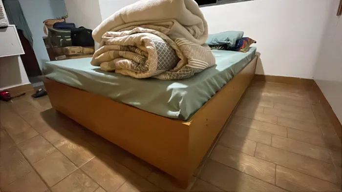 Cama Casal + Colchão | Excelente Estado | Apenas 8 meses de uso