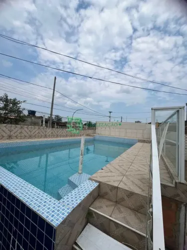 Chácara com piscina em Itanhaém