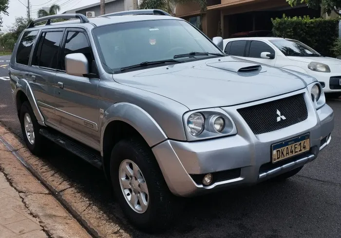Mitsubishi Pajero Sport HPE 2.5 4X4 Diesel Mec. 2008