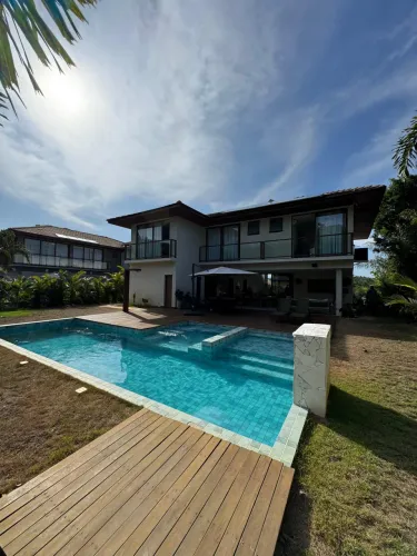 Praia do Forte - Casa - 400m² - 5 Suítes - Piscina Privativa - Alto Luxo - Fino Acabamento
