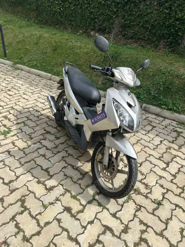 Yamaha Neo Automática 115