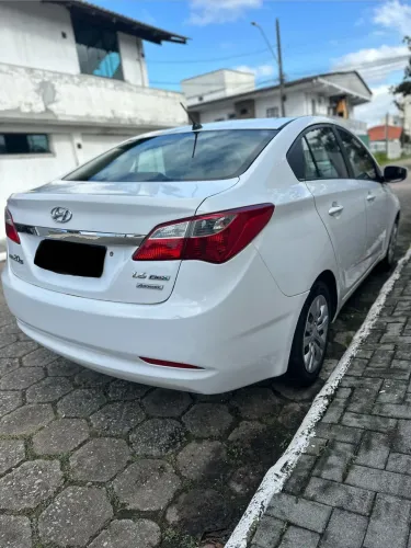 Hyundai HB20S C.style/c.plus1.6 Flex 16V Aut. 4P 2014