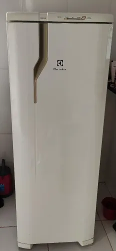 Geladeira Electrolux RDE33 262L Branca 110V - Ótimo Estado