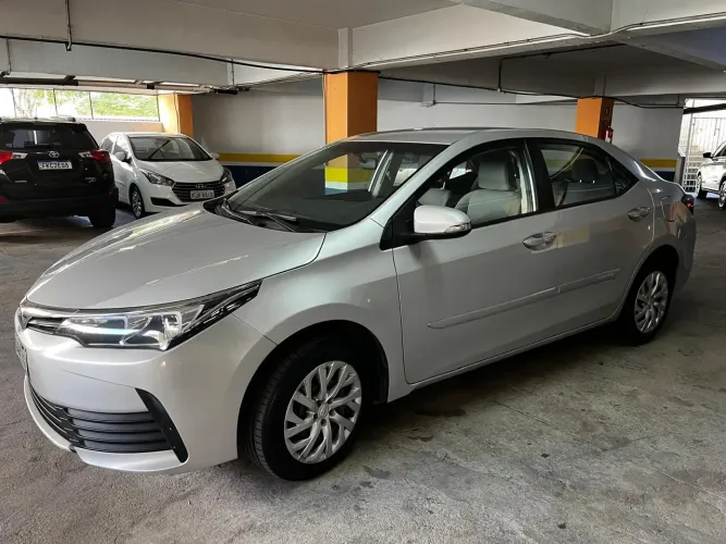 Toyota Corolla GLI 1.8 Flex 16V Aut. 2018